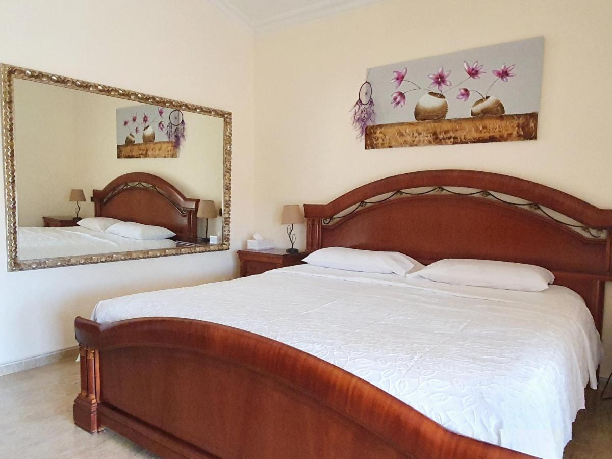 Villa Tres Palmeras En Alfaz Del Pi , Albir, Benidorm L'Alfas del Pi Bagian luar foto